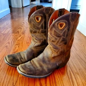 5.5 boys ariat boots. 7.5 women's